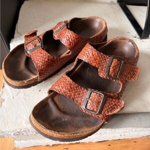 Birkenstock vintage woven straps 41